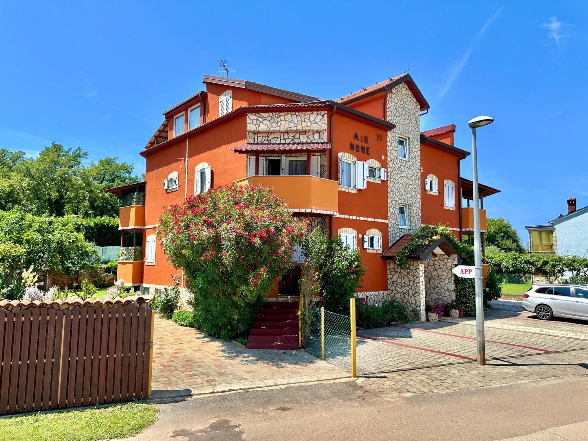 Apartments Dugonjic Умаг Экстерьер фото